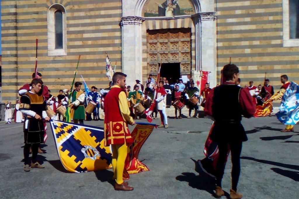 Splendido Ampio Appartamento A Montepulciano Stazione Eksteriør billede